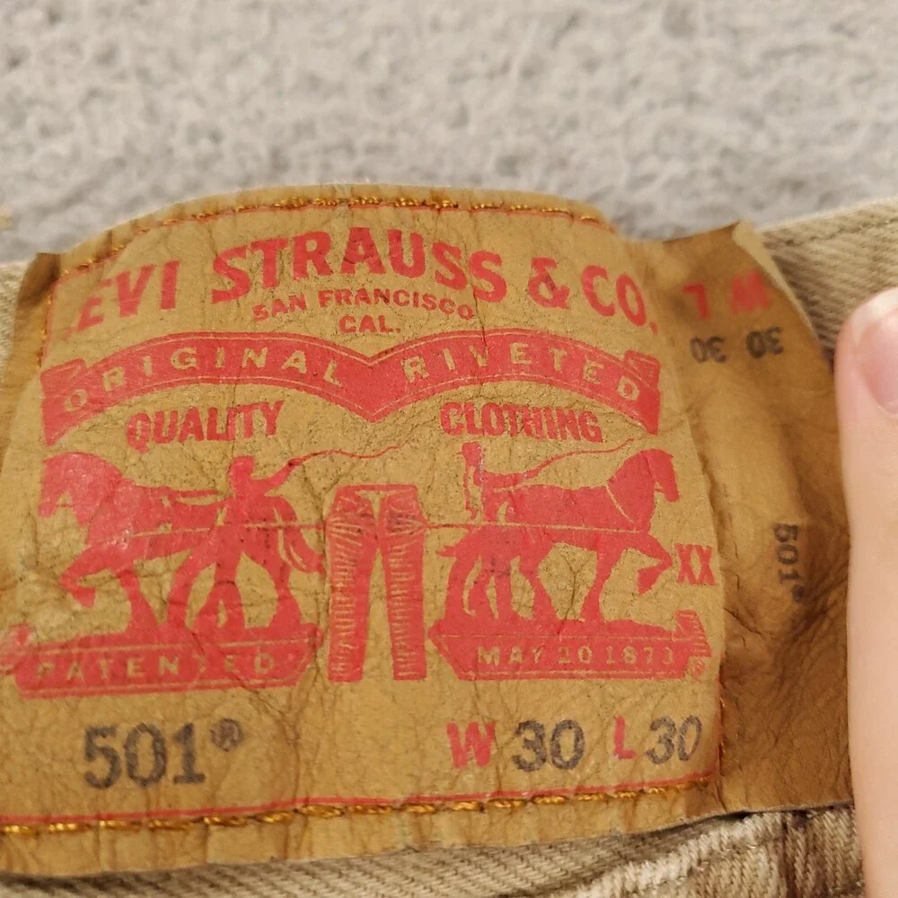 Levis 501 Jeans Mens 30x30 Tan Biege Button Fly Straight Leg Distressed 30x30